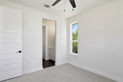 Tiny photo for 2301 E 10th ST, Austin, TX 78702 (MLS # 9290492)