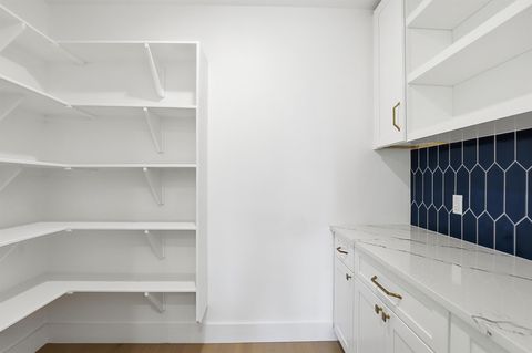 Tiny photo for 2301 E 10th ST, Austin, TX 78702 (MLS # 9290492)