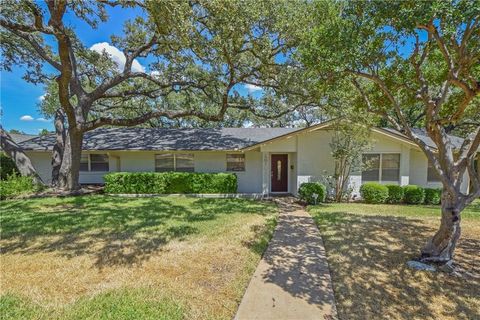 Photo of 5003 Westview DR, Austin, TX 78731 (MLS # 5220465)
