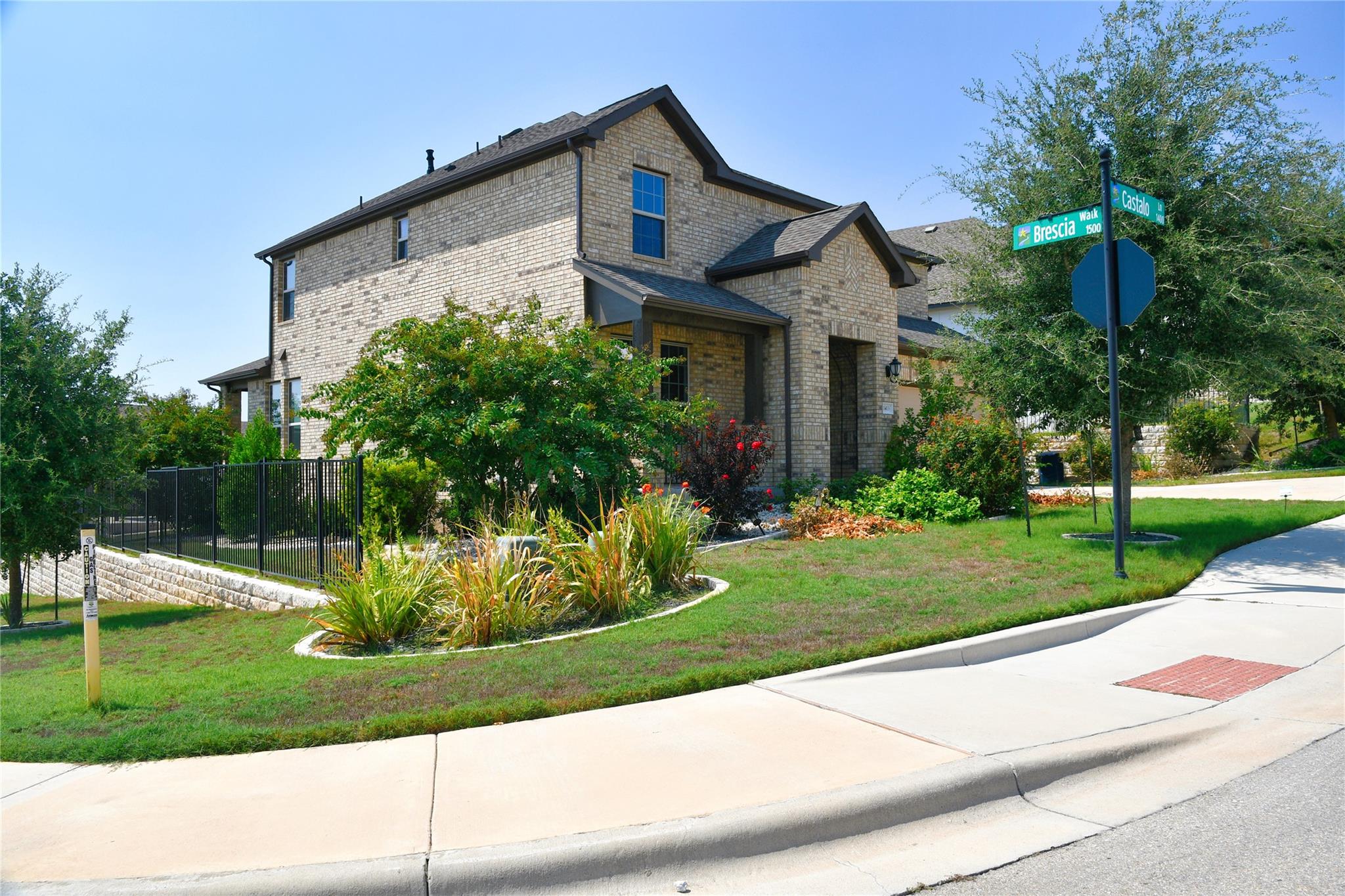 1413 Castalo LN
