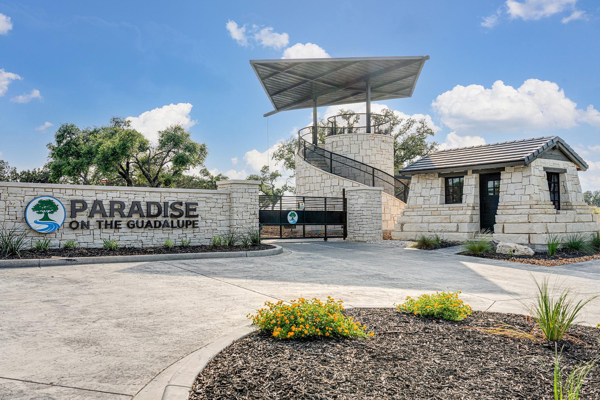 1942 Paradise PKWY