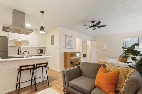 Photo of 2000 Glen Allen ST #6, Austin, TX 78704 (MLS # 5778151)