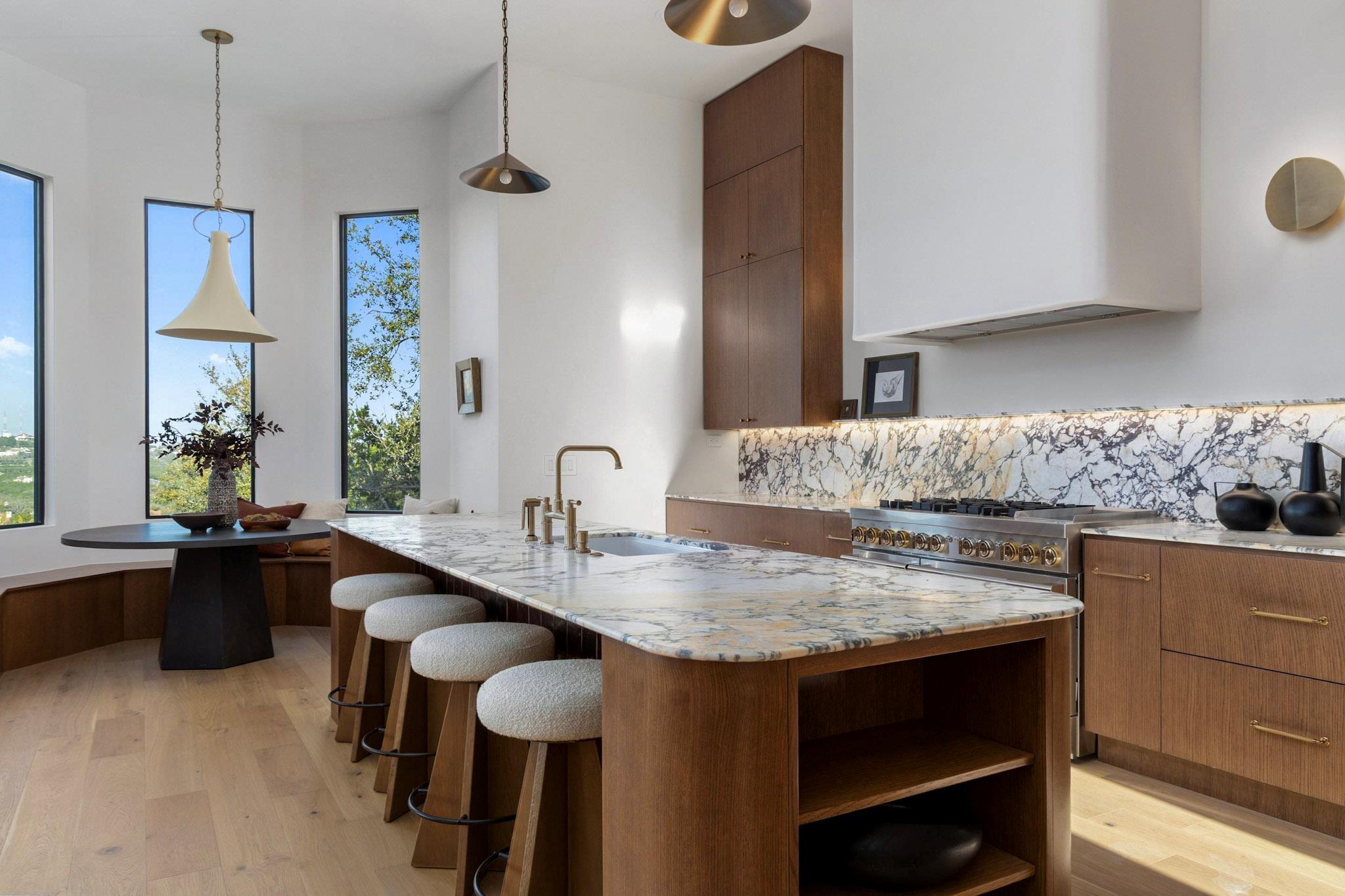 2300 Barton Creek BLVD 15