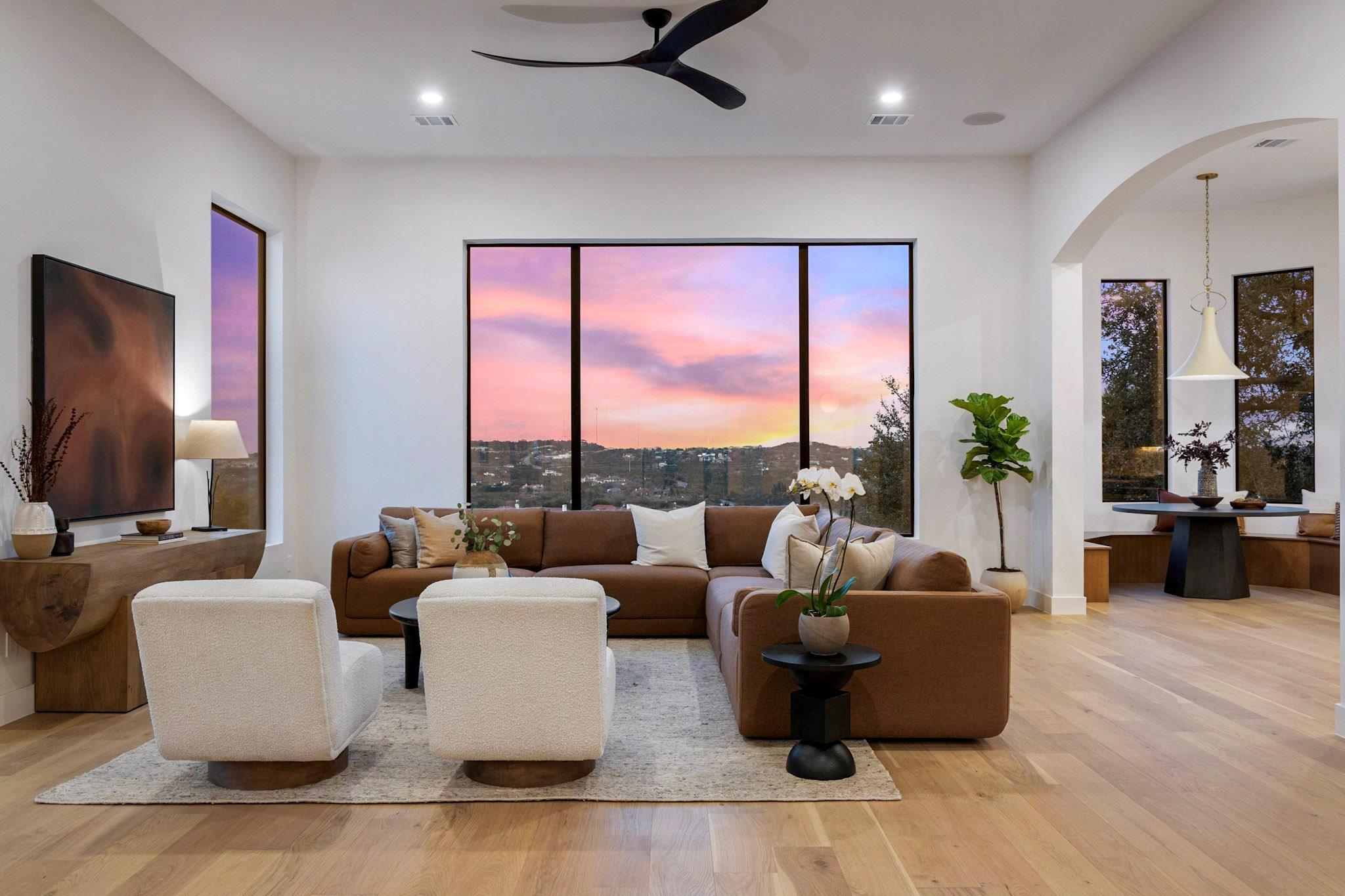 2300 Barton Creek BLVD 15