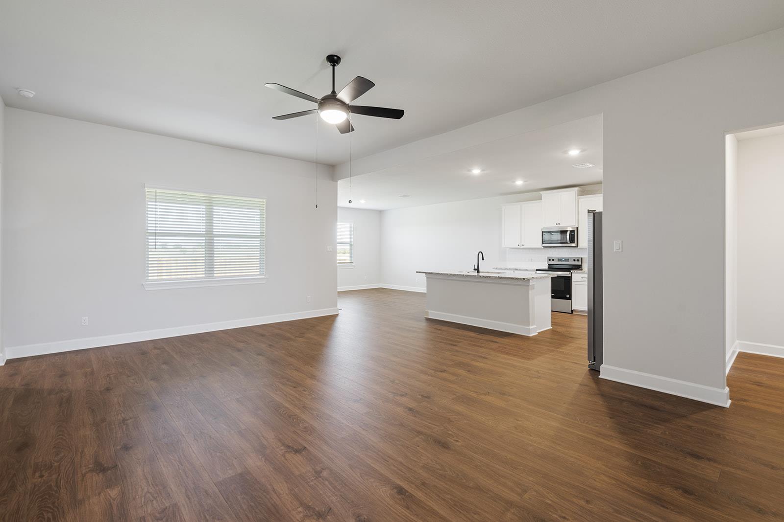 501 West Luna Blue LN