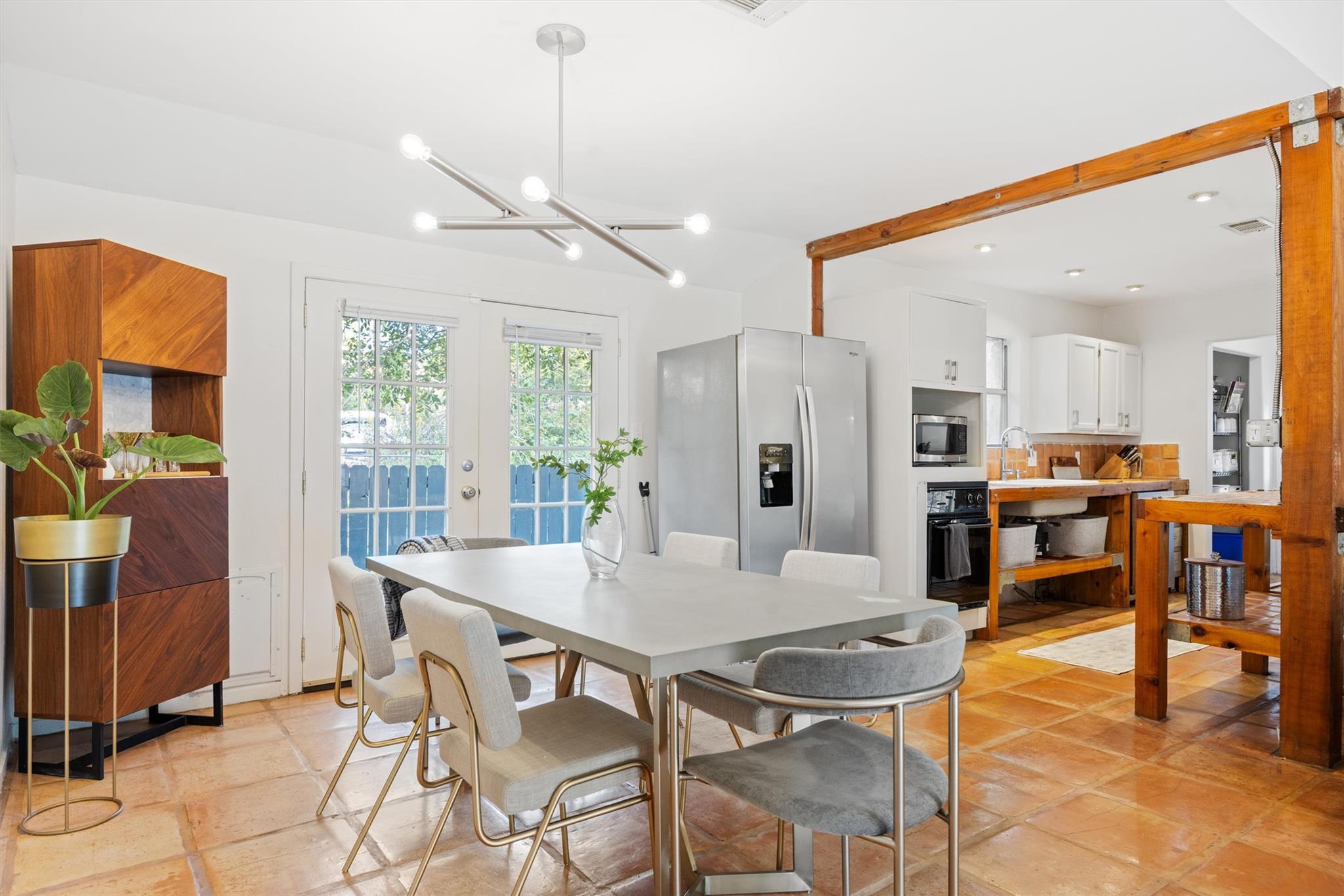 3106 Glen Ora ST A & B