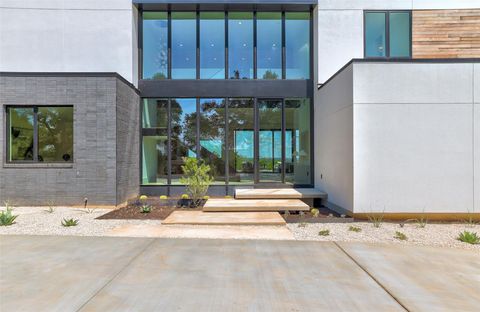 Photo of 2404 Camino Alto, West Lake Hills, TX 78746 (MLS # 1998466)