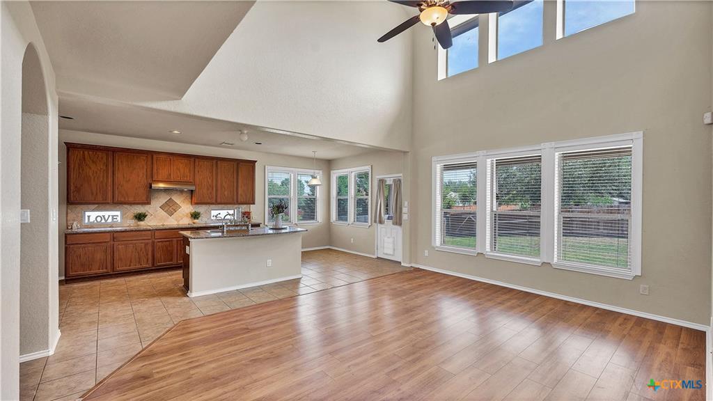 2063 Western Pecan