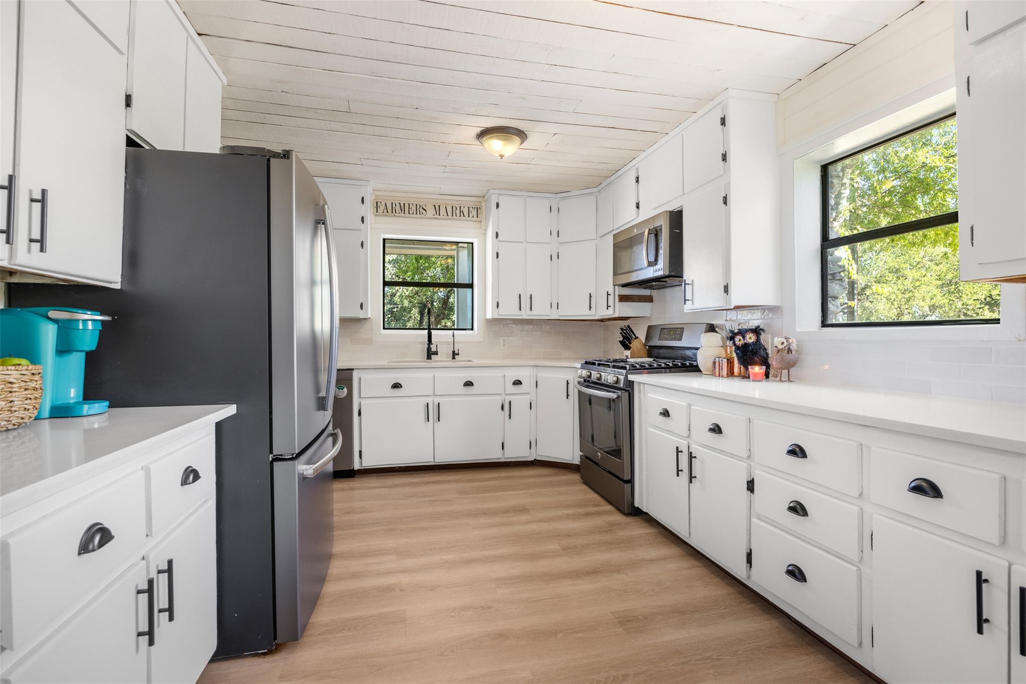 1071 Rolling Hills DR