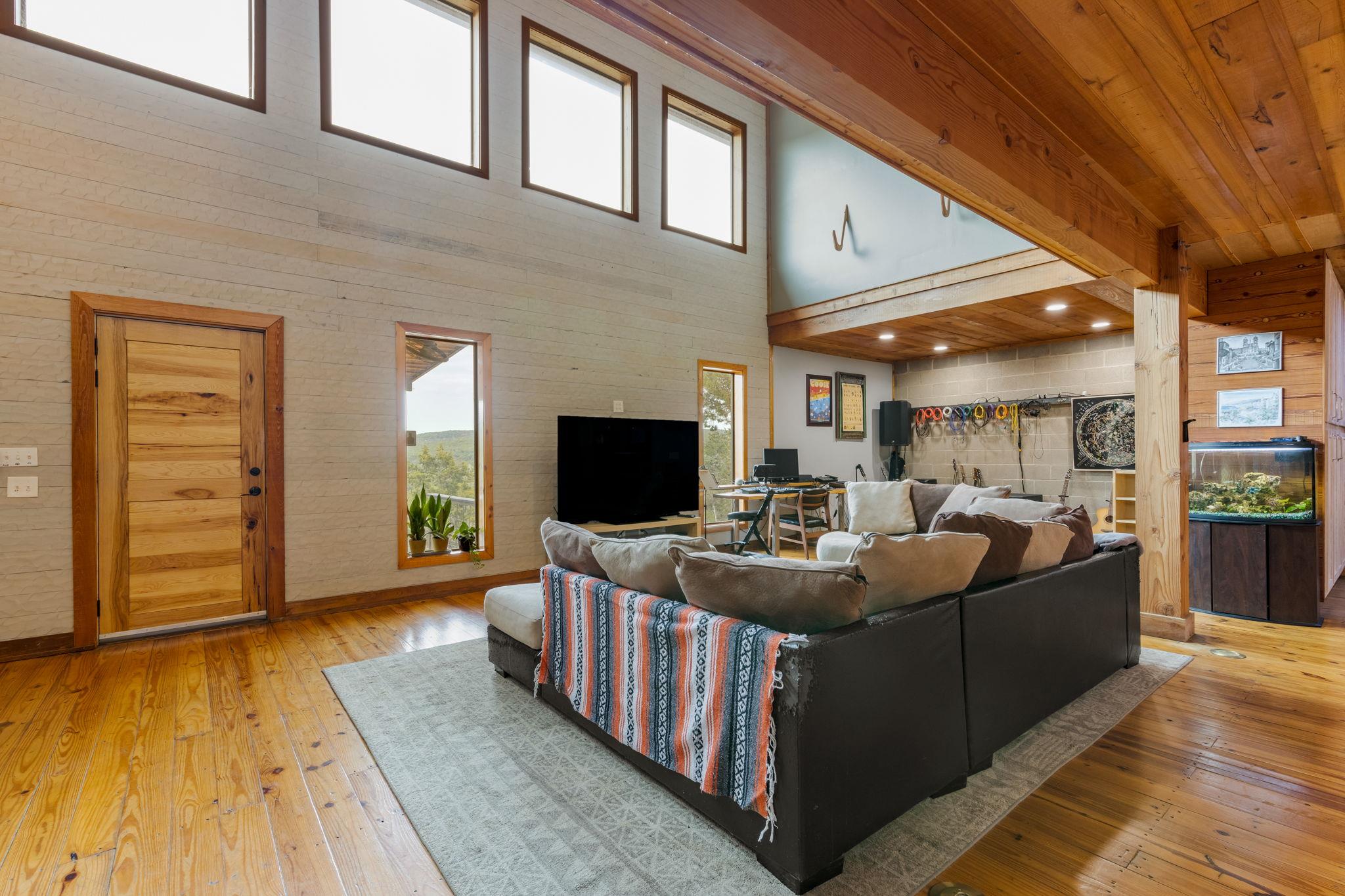 10104 Vassar RD