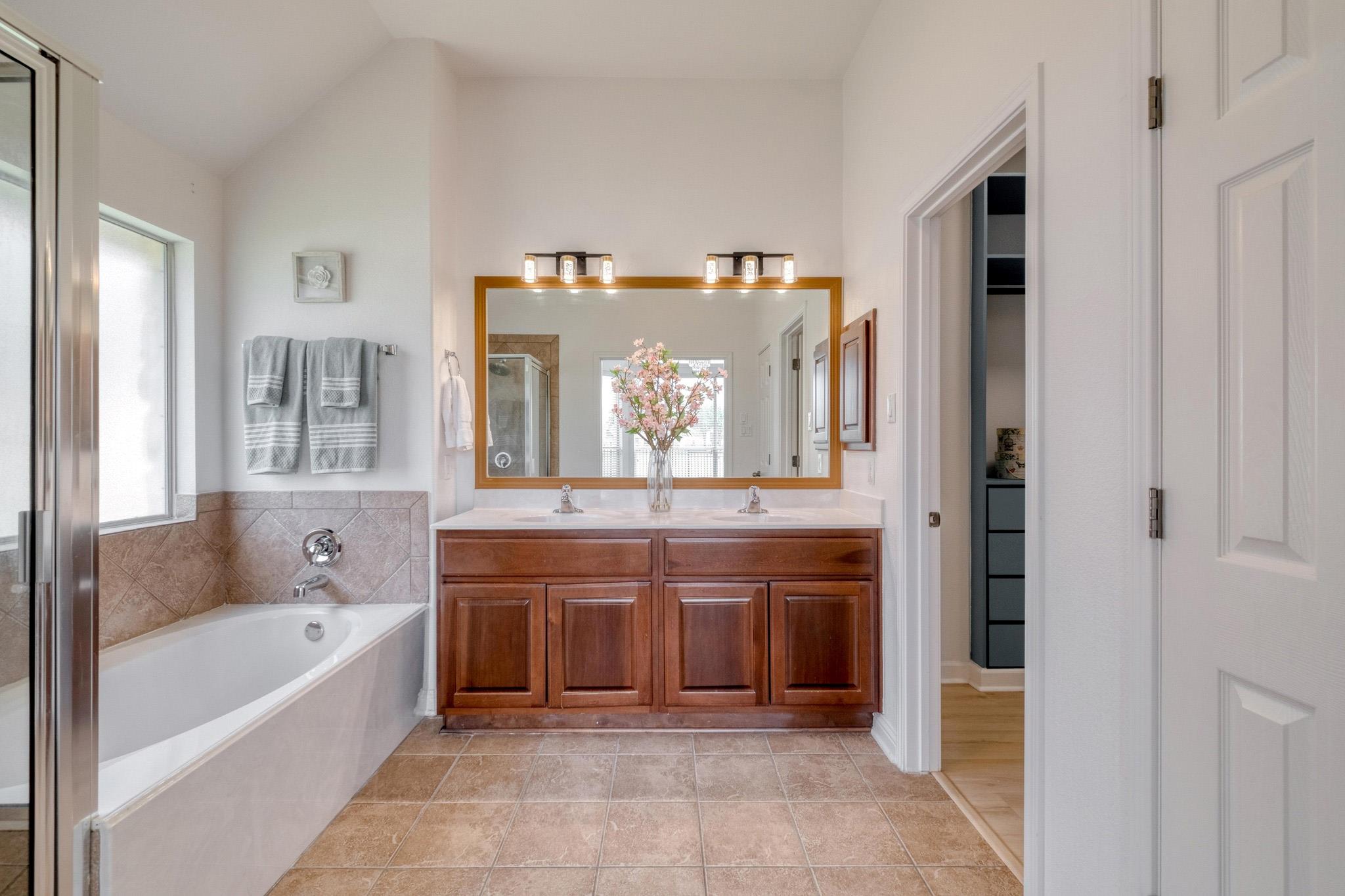 1633 Hidden Springs PATH
