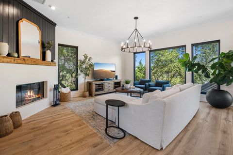 Photo of 12104 Carlsbad DR, Austin, TX 78738 (MLS # 5980998)