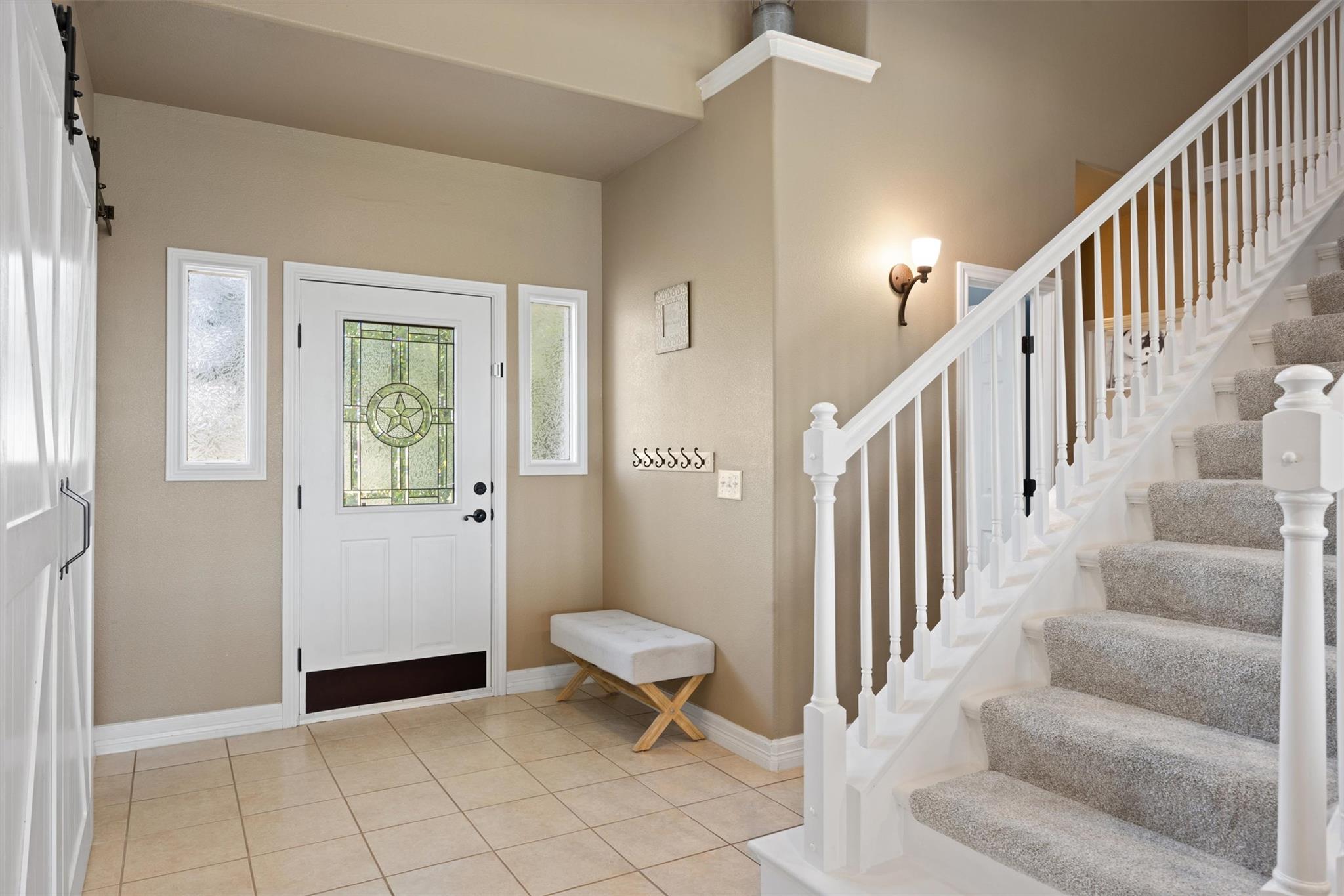 208 Dawn DR