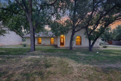 1002 Adventure LN Cedar Park TX 78613