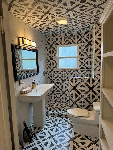 Tiny photo for 1308 Navasota ST, Austin, TX 78702 (MLS # 1484705)