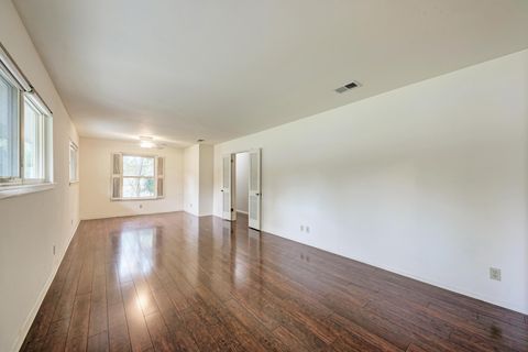 Tiny photo for 2500 Spring Creek DR, Austin, TX 78704 (MLS # 4440139)