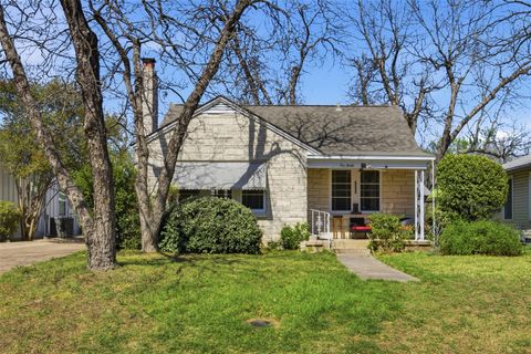 Photo of 1030 E 44th ST, Austin, TX 78751 (MLS # 3234670)