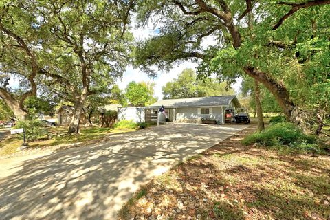 84 Champion CIR Wimberley TX 78676