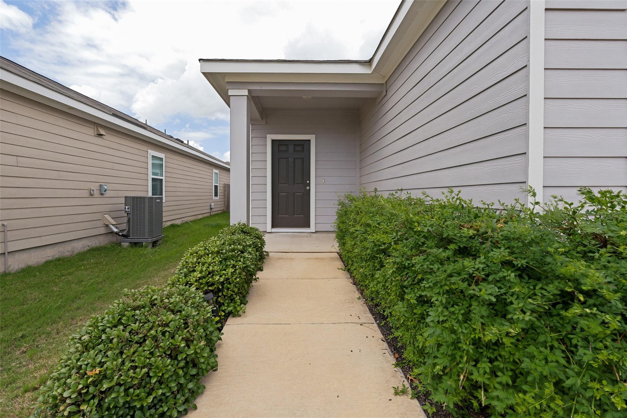 124 Bracken LN