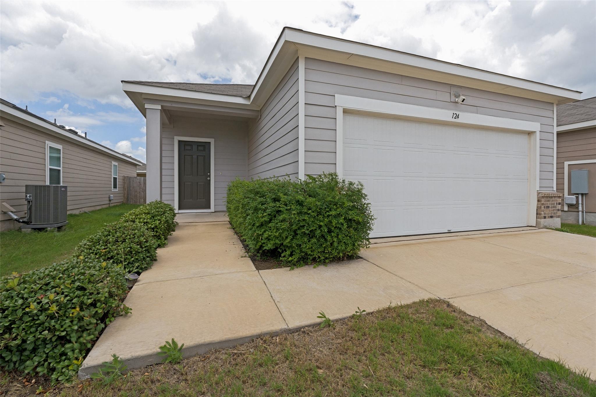 124 Bracken LN