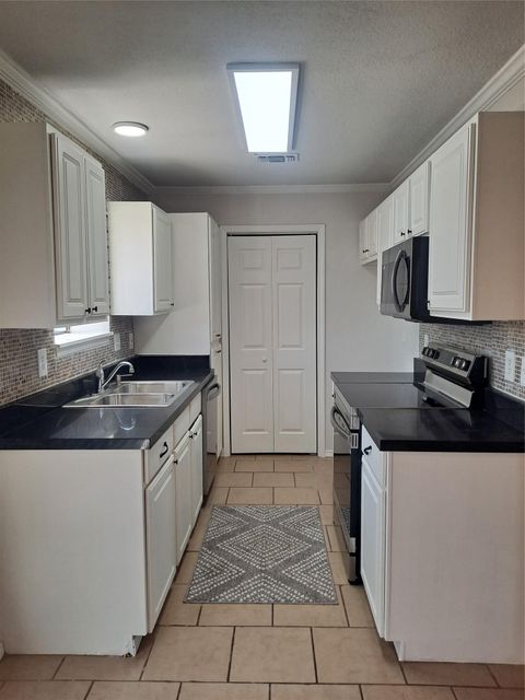 Tiny photo for 2018 W Rundberg LN #9B, Austin, TX 78758 (MLS # 1355403)