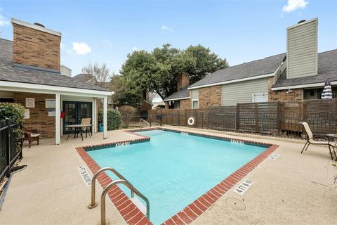 Tiny photo for 2018 W Rundberg LN #9B, Austin, TX 78758 (MLS # 1355403)