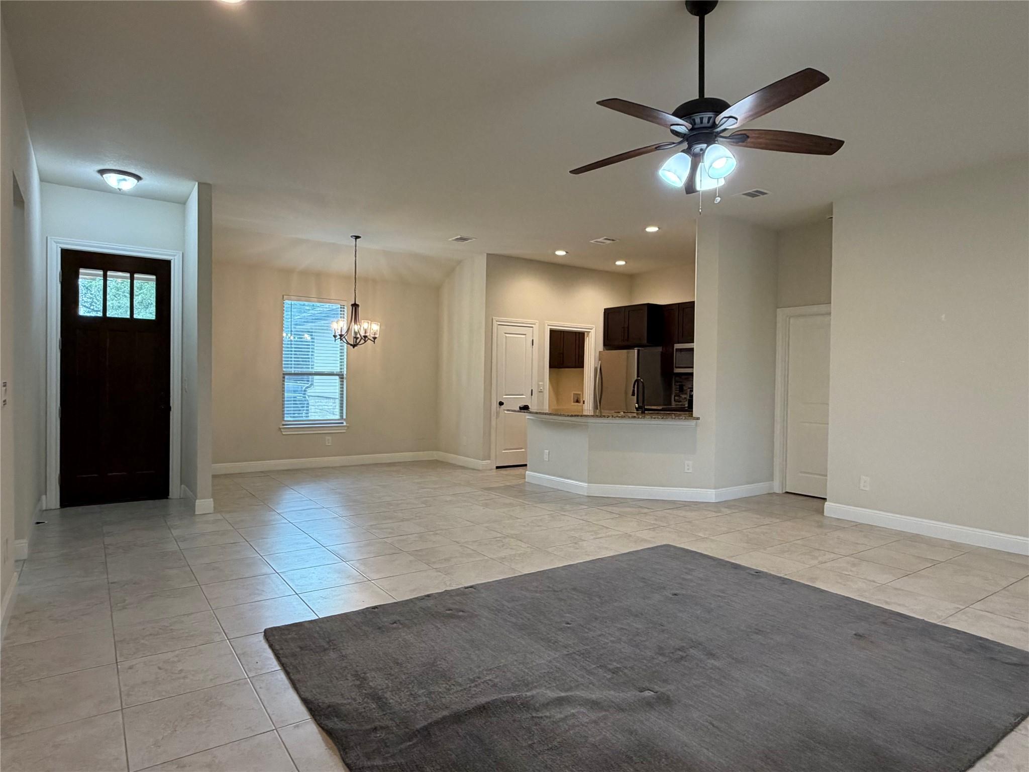 206 Fairway CIR