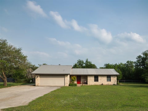 Photo of 191 Bonnie DR, Dripping Springs, TX 78620 (MLS # 6896198)