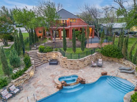 2450 River Oaks DR Kingsland TX 78639