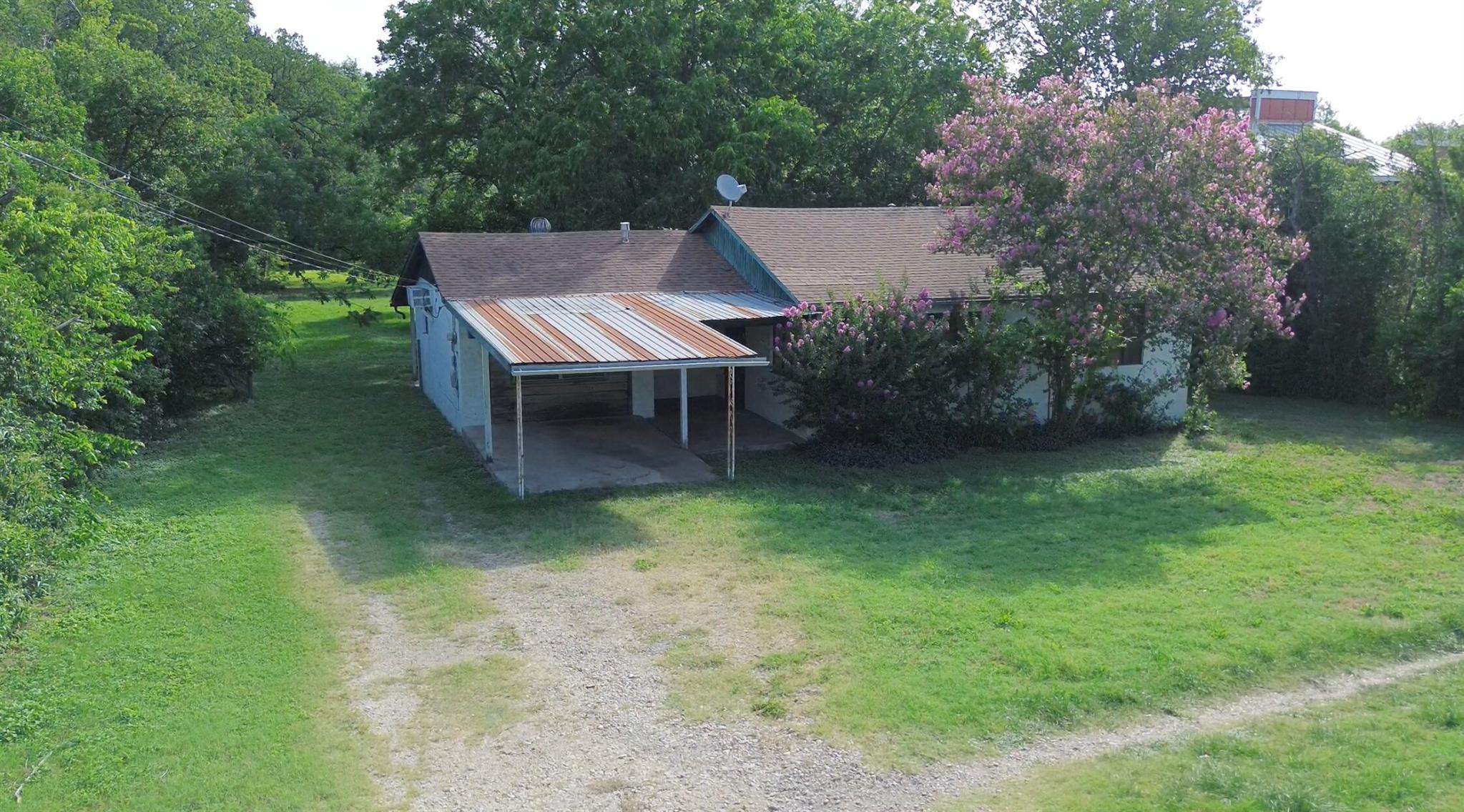 1806 Fortview RD