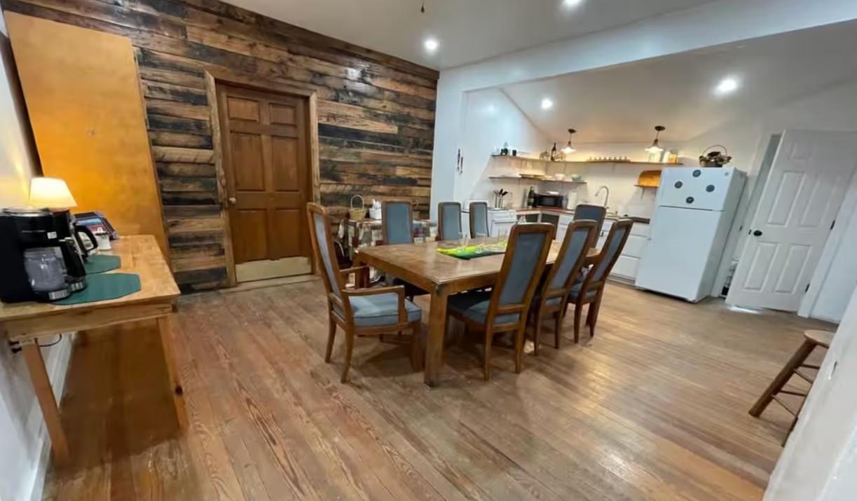 1241 Post OakPoint RD