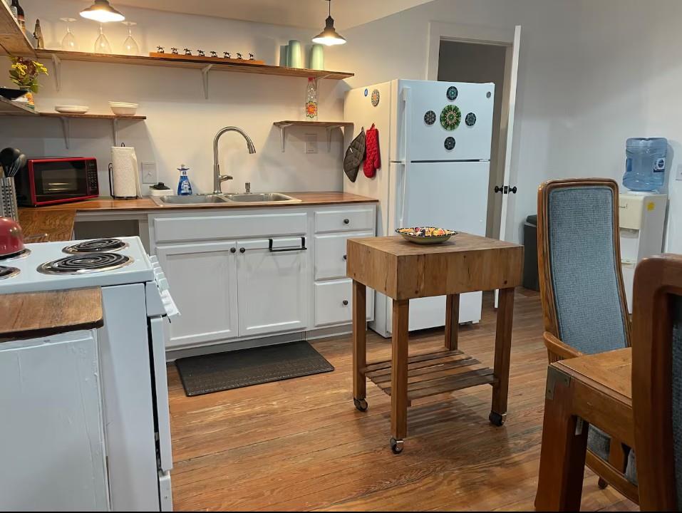 1241 Post OakPoint RD