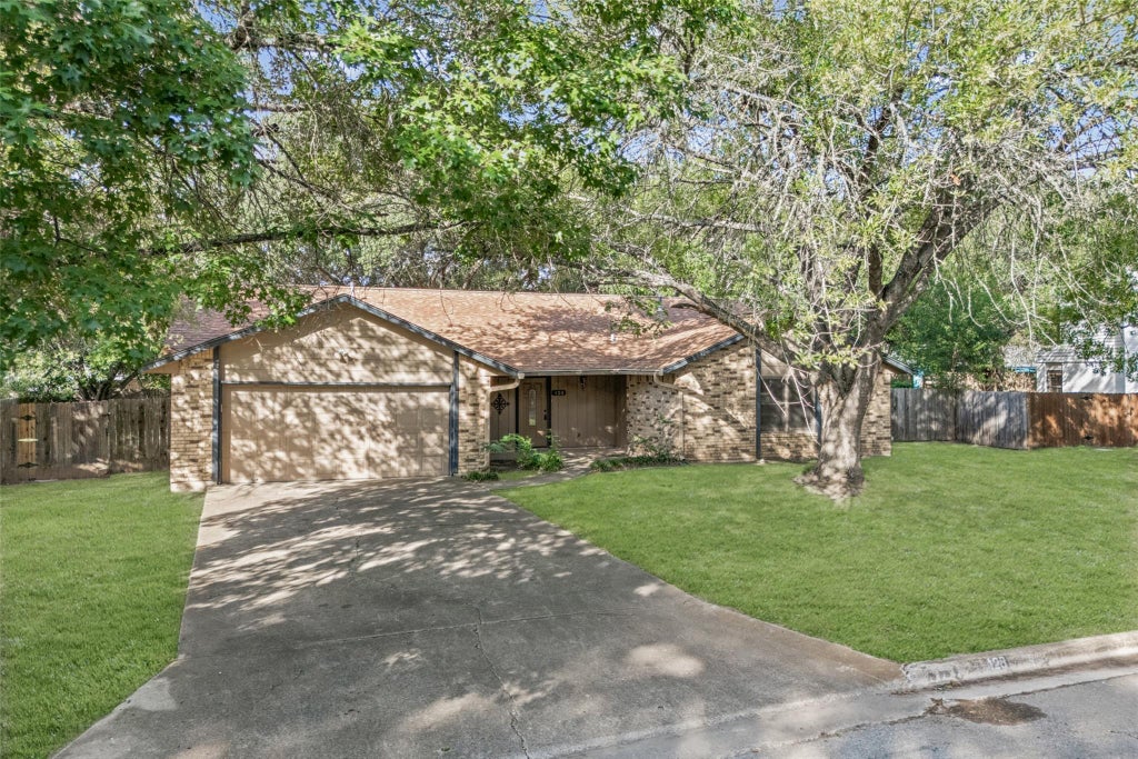 Photo of 428 Connolly CIR W, Lockhart, TX 78644 (MLS # 9810576)