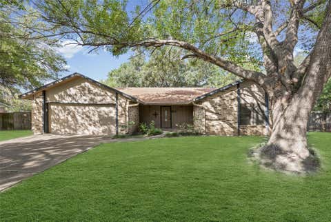Photo of 428 Connolly CIR W, Lockhart, TX 78644 (MLS # 9810576)