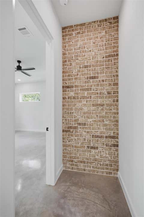 Tiny photo for 18303 Lake Oaks DR, Jonestown, TX 78645 (MLS # 2391068)