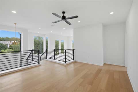 Tiny photo for 18303 Lake Oaks DR, Jonestown, TX 78645 (MLS # 2391068)