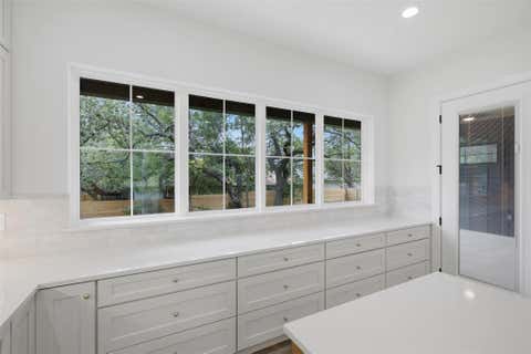 Tiny photo for 18303 Lake Oaks DR, Jonestown, TX 78645 (MLS # 2391068)