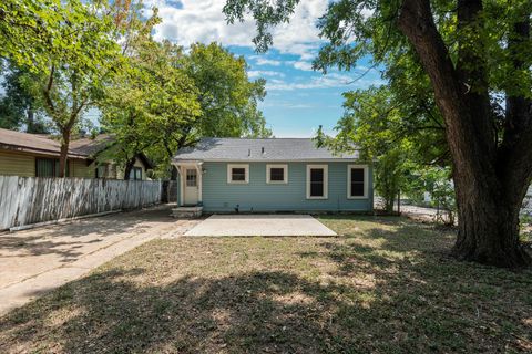 Tiny photo for 746 Springdale RD, Austin, TX 78702 (MLS # 1667623)