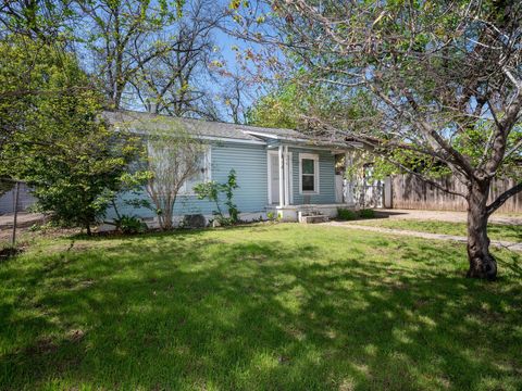 Photo of 746 Springdale RD, Austin, TX 78702 (MLS # 1667623)