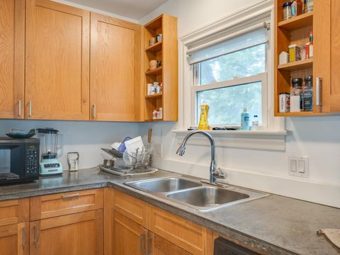 Tiny photo for 746 Springdale RD, Austin, TX 78702 (MLS # 1667623)