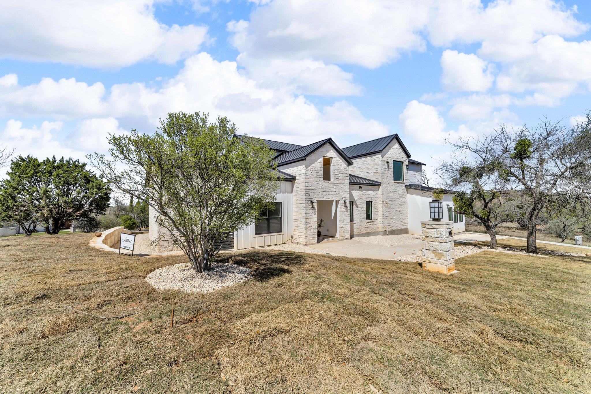 102 Mountain Home RD