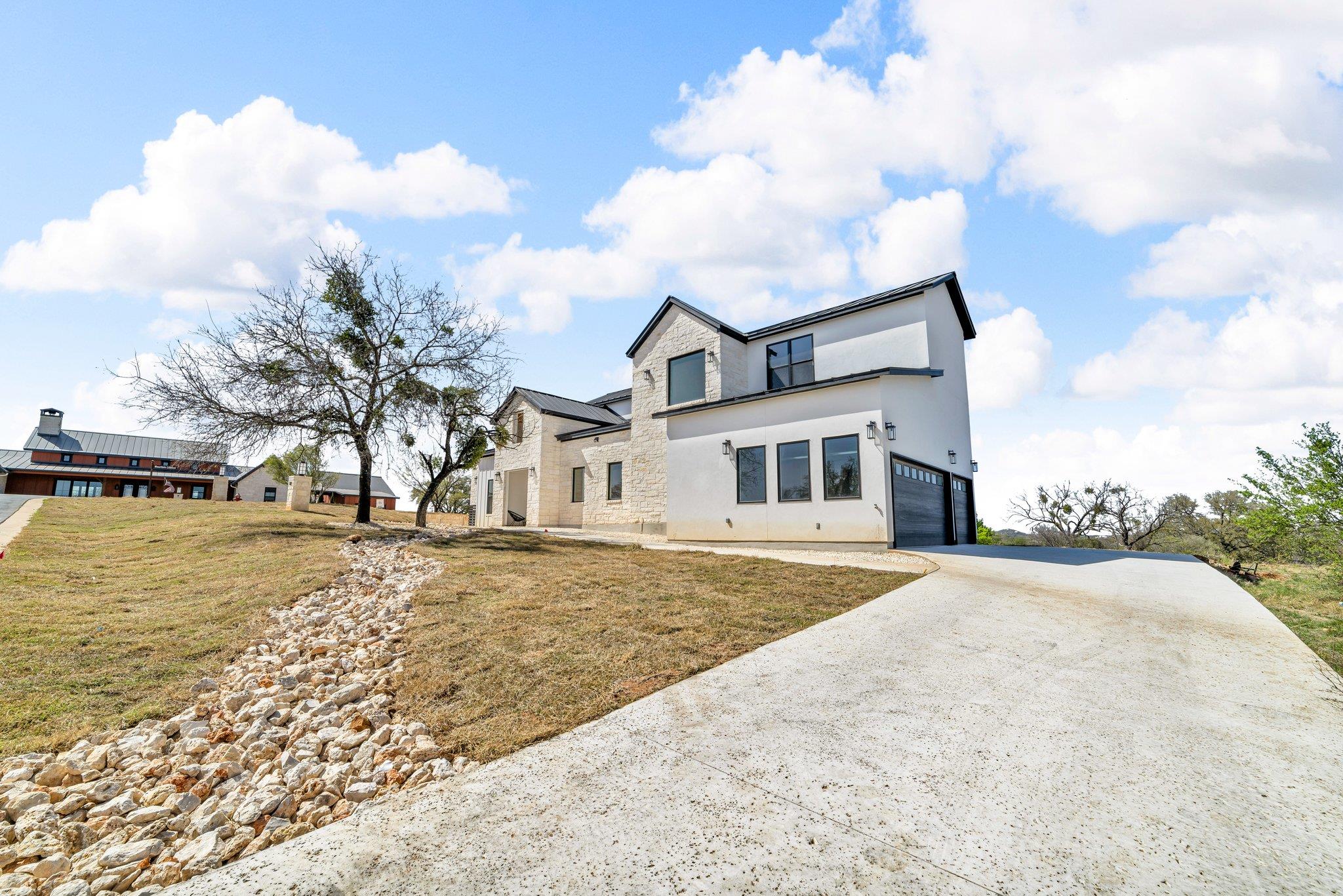 102 Mountain Home RD
