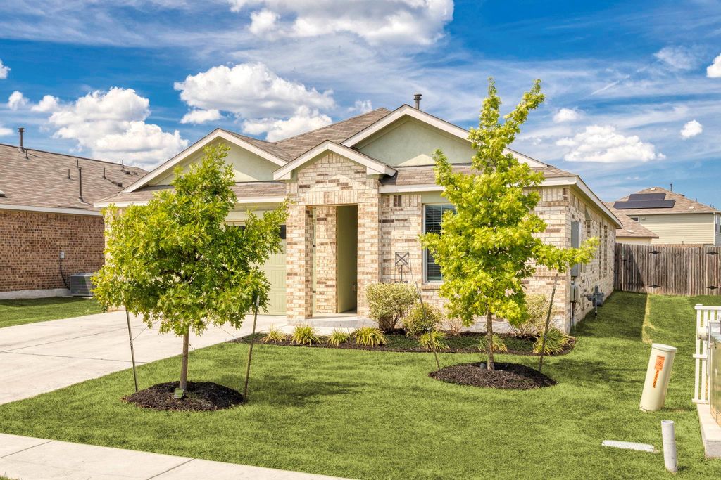 Photo of 222 Escondido CIR, San Marcos, TX 78666 (MLS # 6790372)