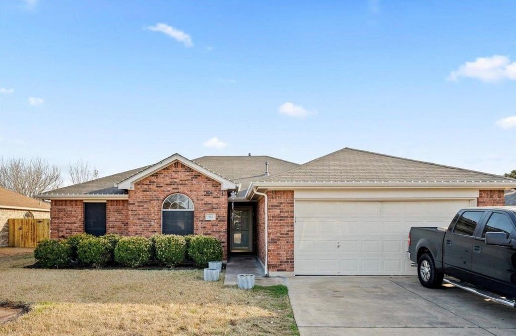 Photo of 512 Mockingbird LN, Lockhart, TX 78644 (MLS # 8412698)