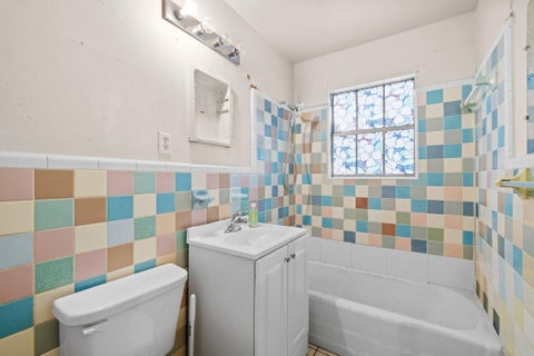 Tiny photo for 1114 Richardine Ave, Austin, TX 78721 (MLS # 3642216)