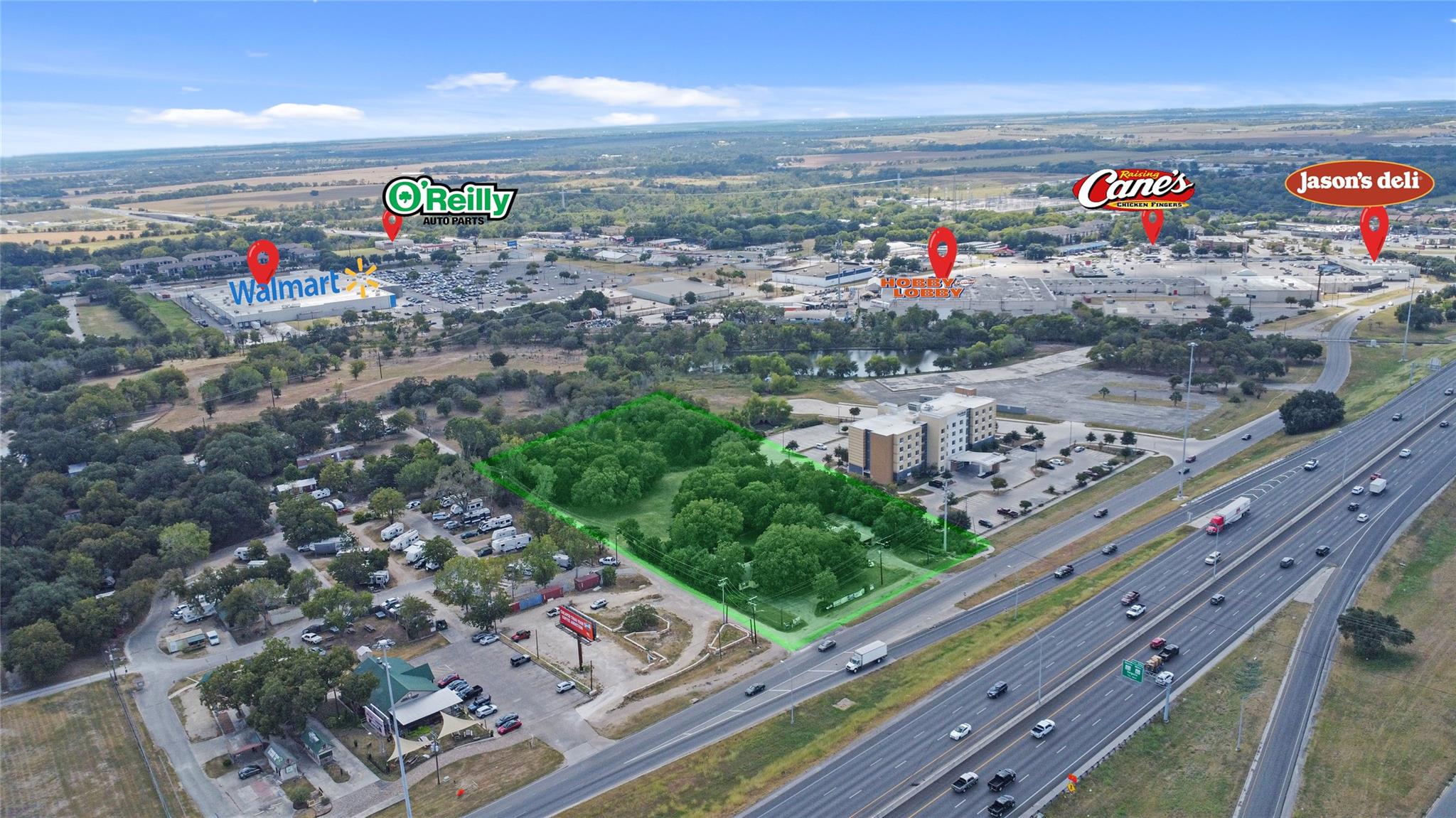 1322 N Interstate 35 Freeway