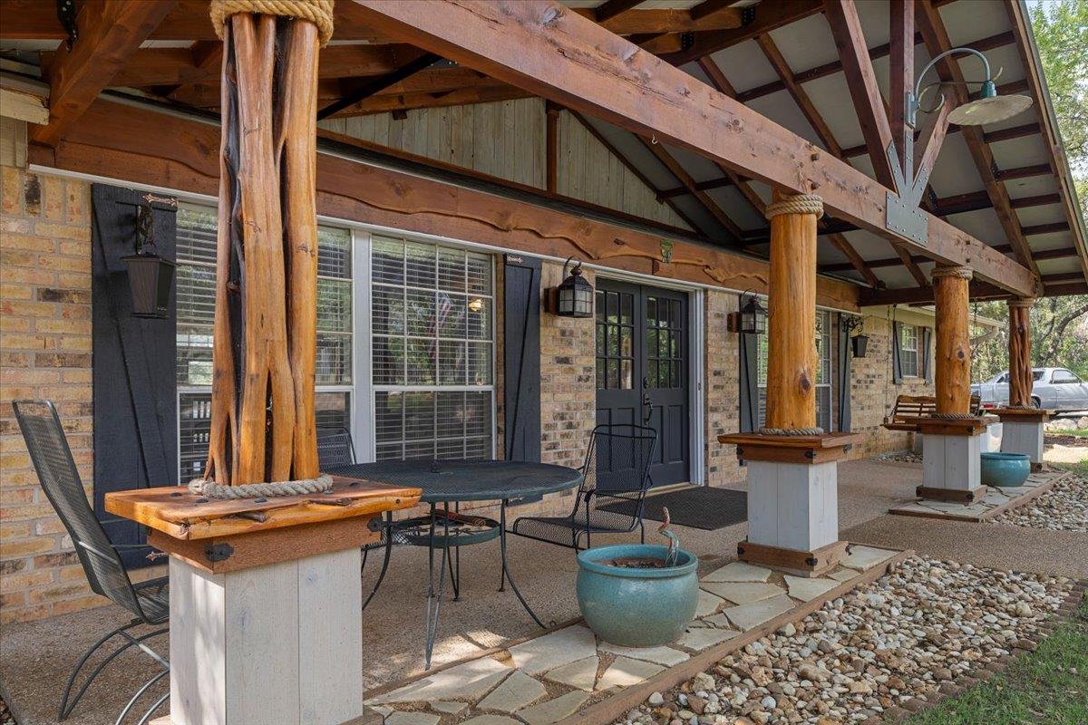1008 Lone Star DR