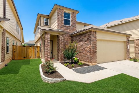 Photo of 425 Perfect World LOOP, Jarrell, TX 76537 (MLS # 3796522)