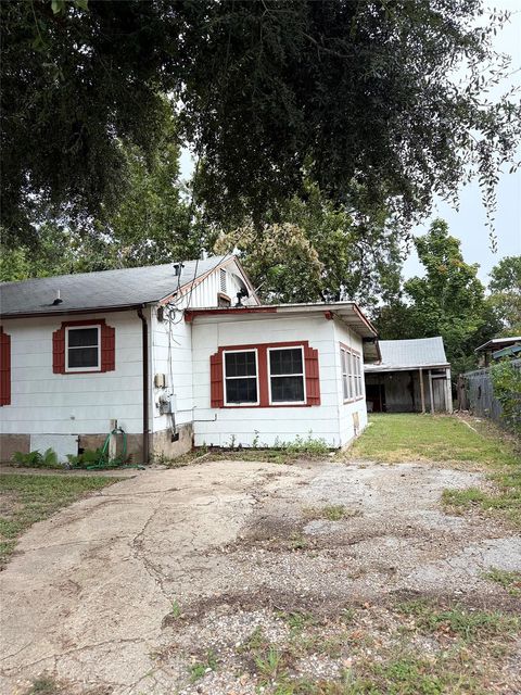 Tiny photo for 1115 Kirk Ave, Austin, TX 78702 (MLS # 4130257)