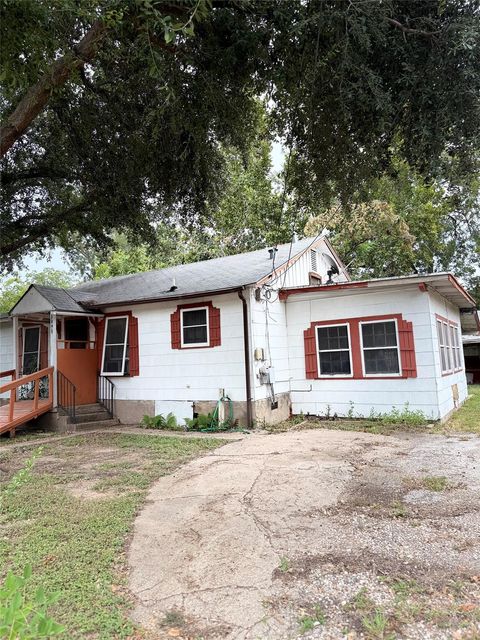 Tiny photo for 1115 Kirk Ave, Austin, TX 78702 (MLS # 4130257)